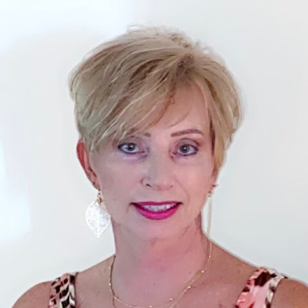 Meet your Posher, Paula